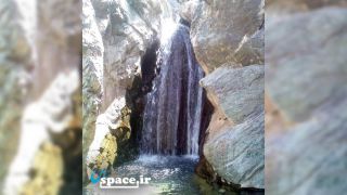 آبشار فصلی چهارده در نزدیکی مجتمع گردشکری و اقامتی بادامشک - بیرجند